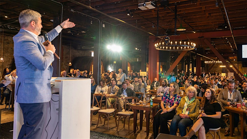 At Napa’s Annual Barrel Auction, Bidders Show Enthusiasm for the Latest Vintage